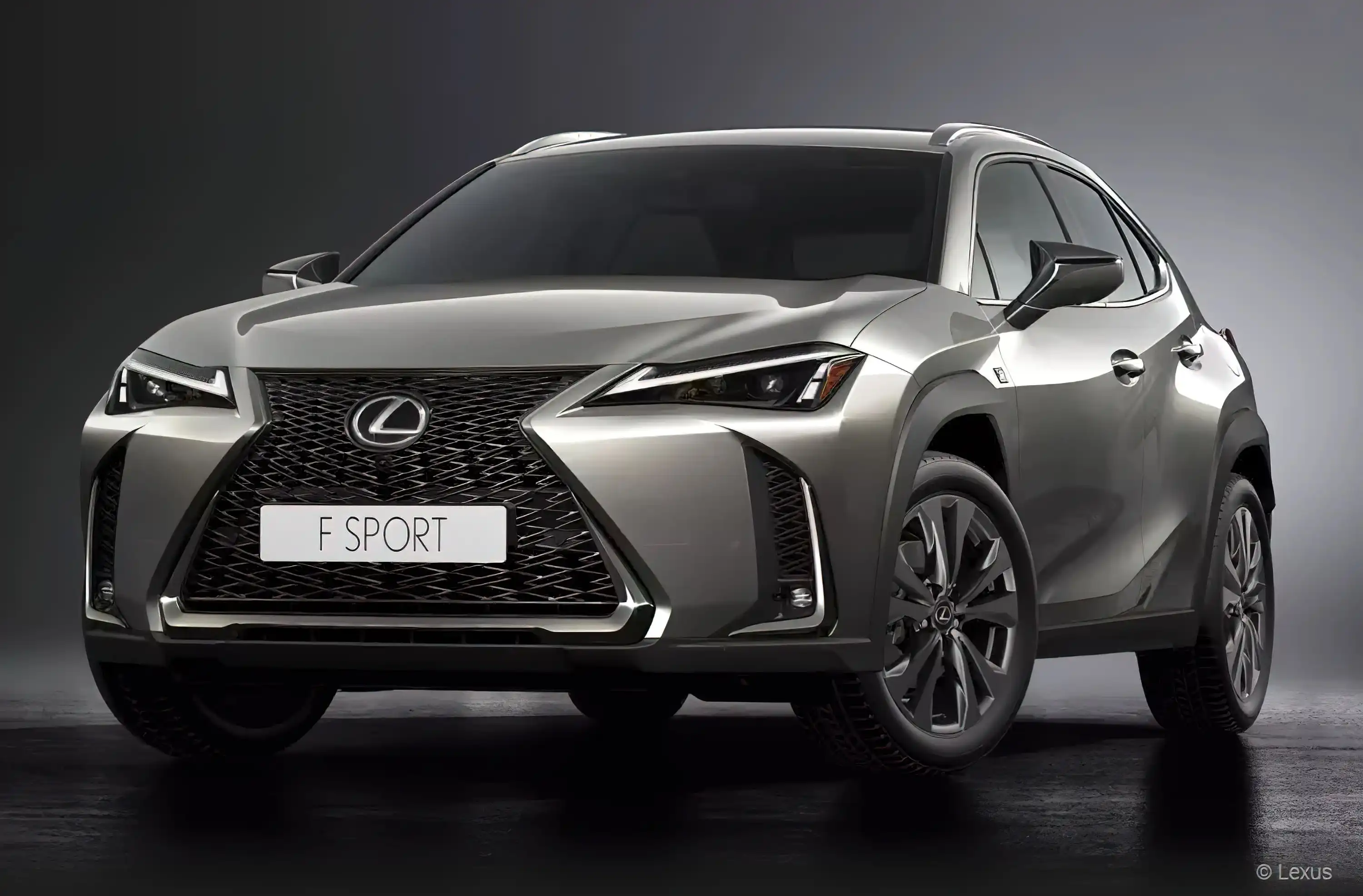 Lexus UX покращили керованість та мультимедійку
