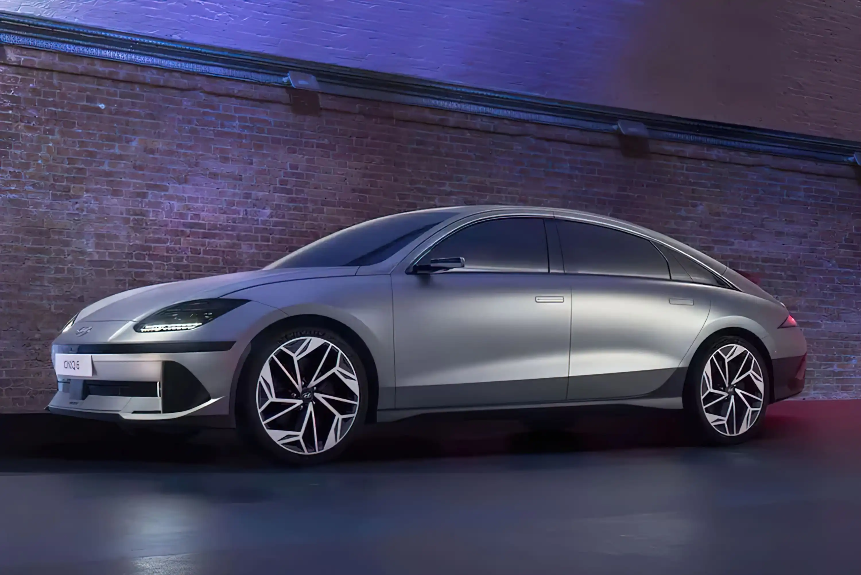 Стрімлайнер із камерами замість дзеркал: яким вийшов серійний Hyundai Ioniq 6