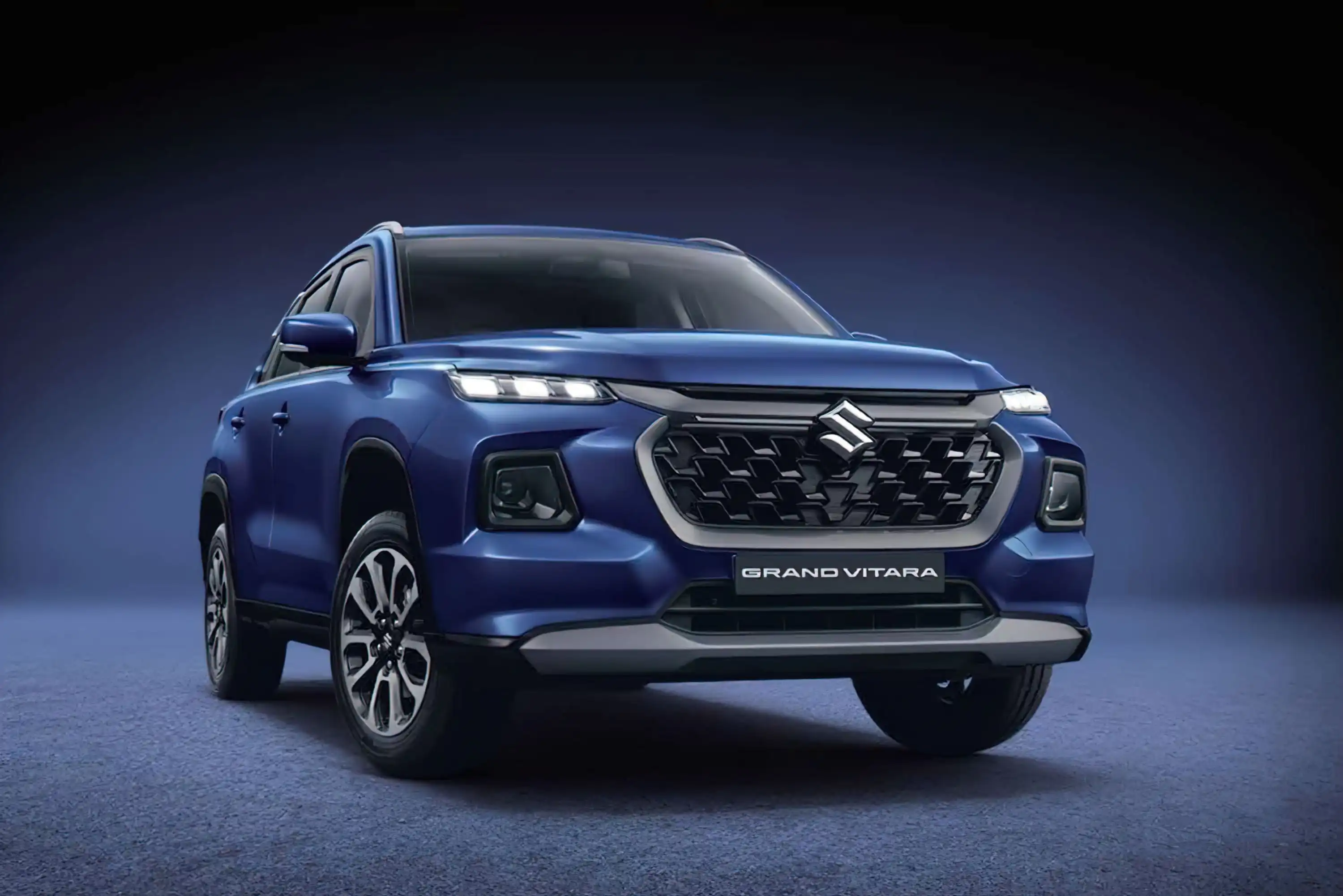 Suzuki Grand Vitara став паркетником – брат Тойоти та конкурент Крети