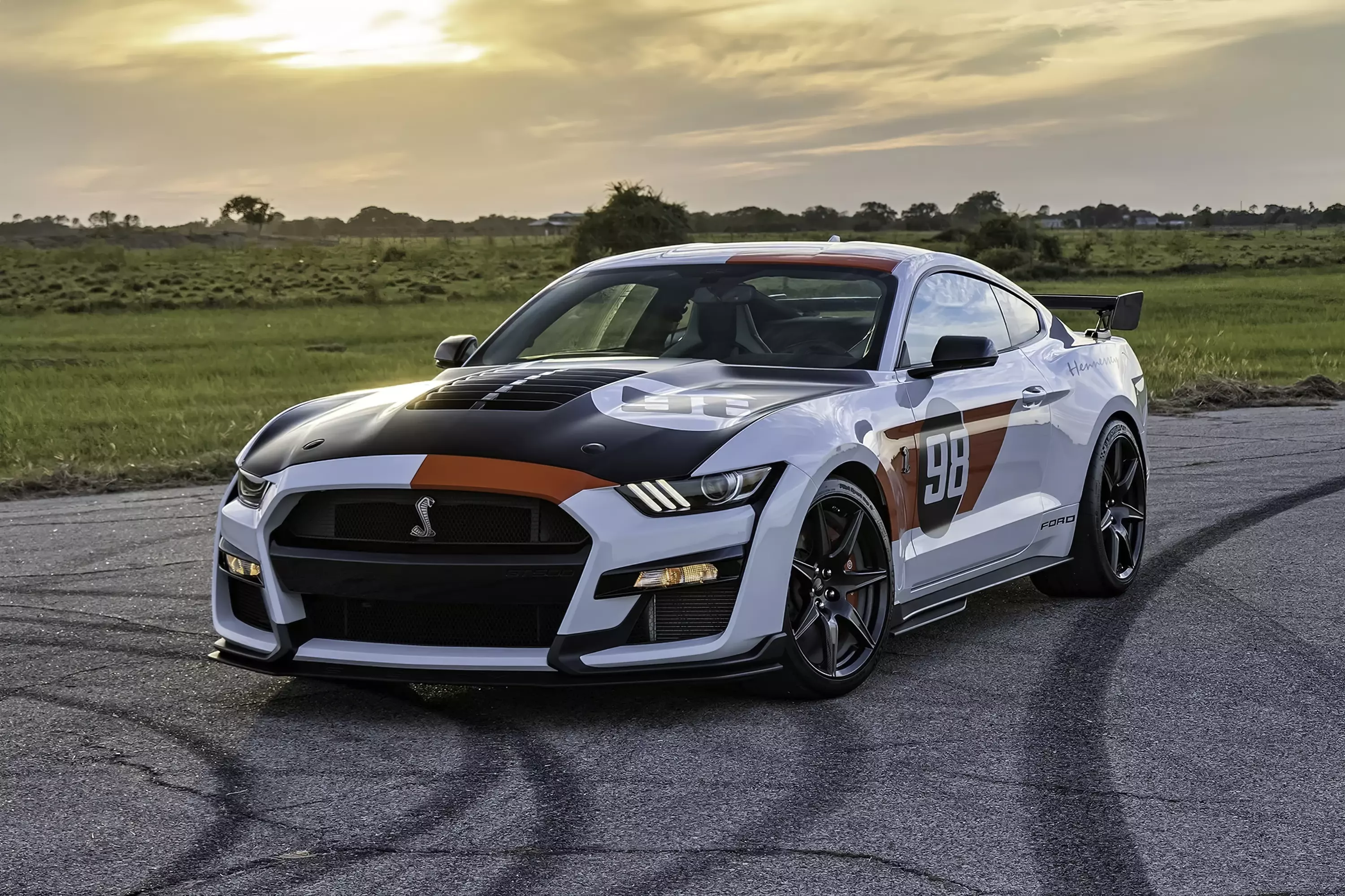 Hennessey довела Ford Mustang Shelby GT500 до рівня суперкара: 1221 кінська сила під капотом