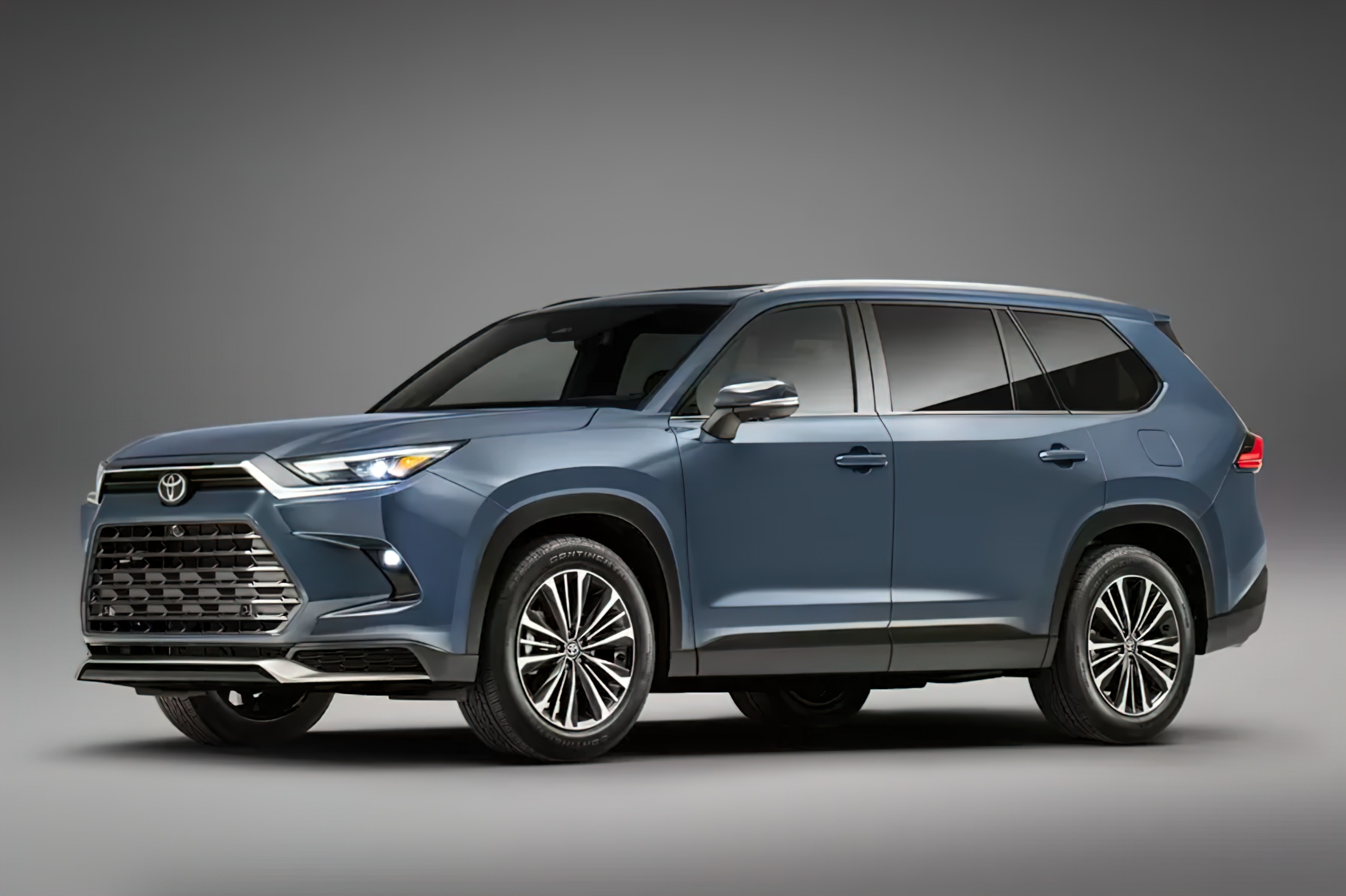 У лінійці Toyota з'явився новий великий кросовер: зустрічаємо Grand Highlander