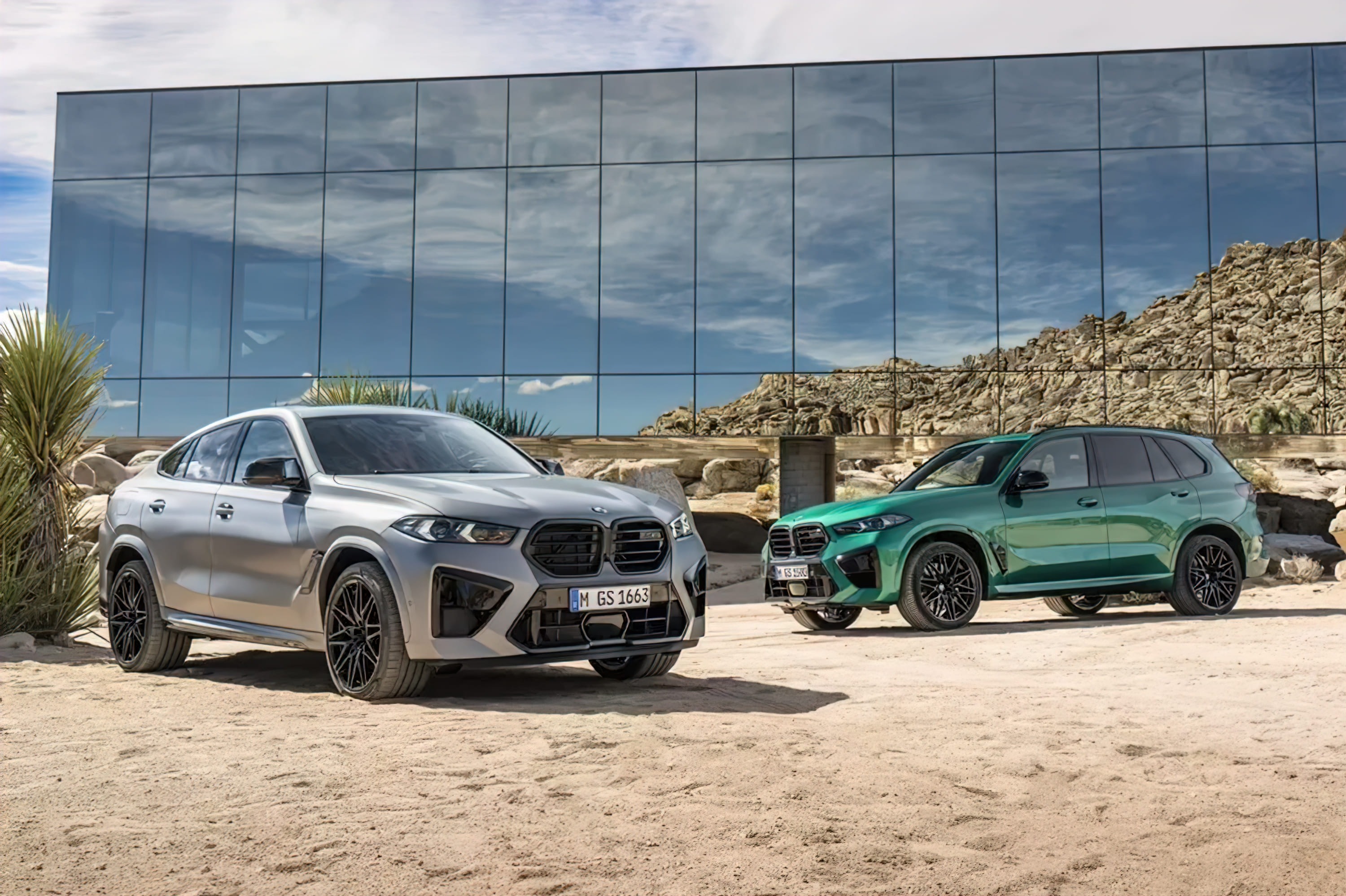 Оновлено BMW X5 M та X6 M: м'якогібридна установка, посвіжілий вигляд та великий дисплей